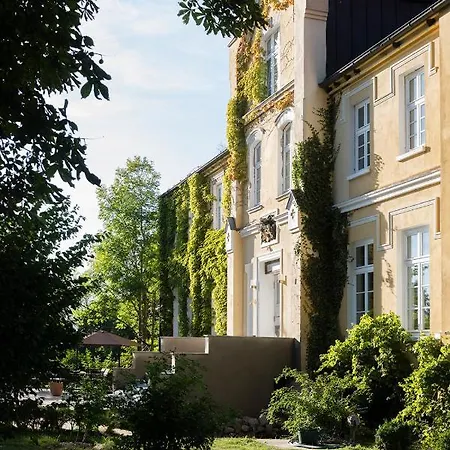 Quarto em Acomodações Particulares Gutshauszimmer Doppel Neu Gaarz